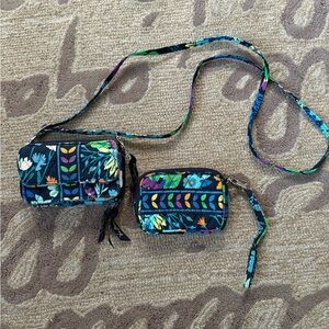 Vera Bradley Set - Wallet Crossbody Purse + Wristlet